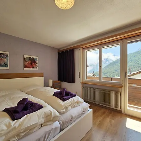 Cresta 4 *